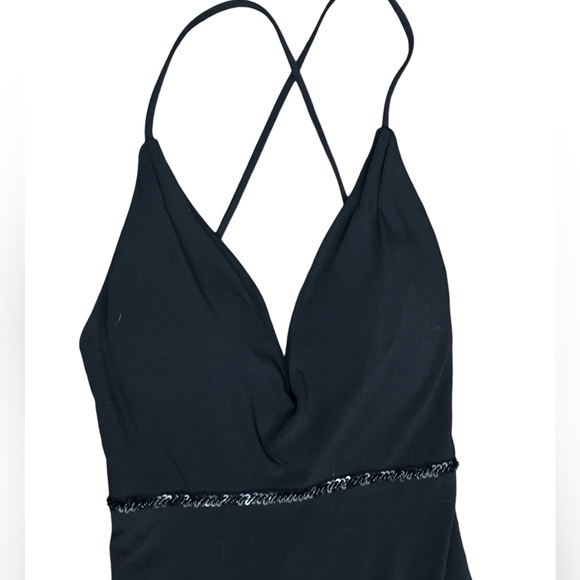 Nina Canacci Plunge V-Neck Crisscross Back Prom Evening Gown Black Size 4 - Picture 11 of 15